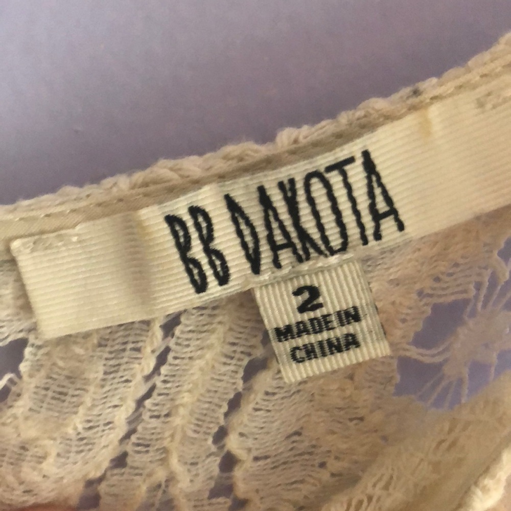 BB DAKOTA CREAM LACE FIT & FLARE DRESS(worn once) - Picture 3 of 4